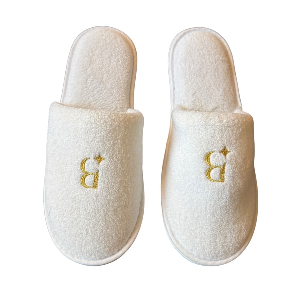 Manor Luxury White Slippers with Gold Embroidery